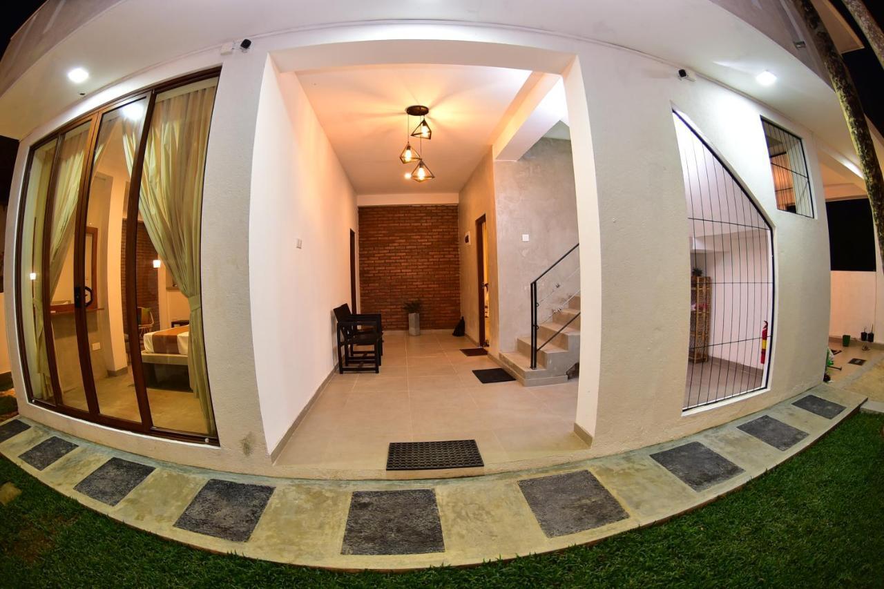 Lily Holiday Apartments Hikkaduwa Kültér fotó