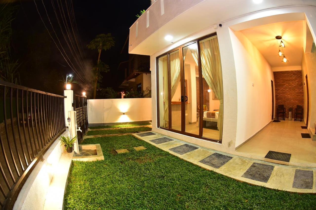 Lily Holiday Apartments Hikkaduwa Kültér fotó