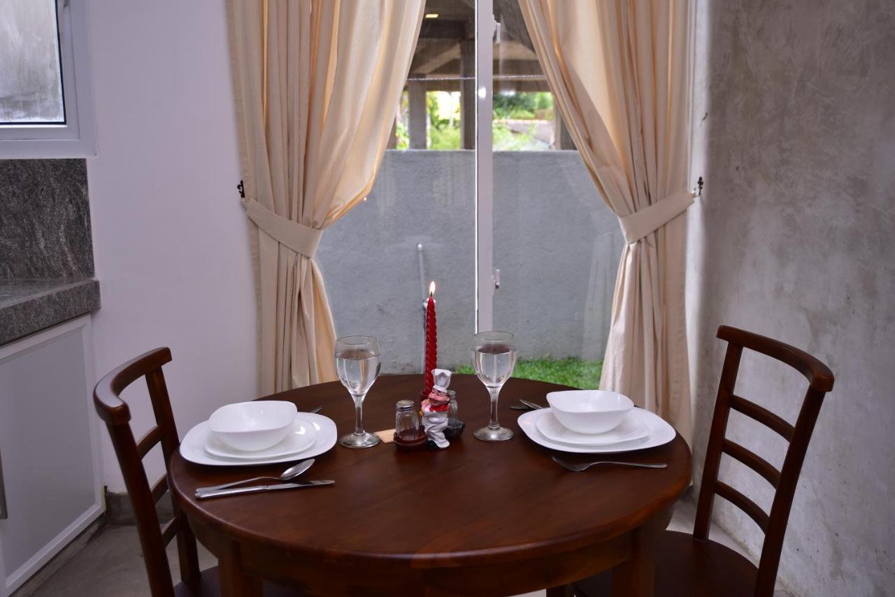 Lily Holiday Apartments Hikkaduwa Kültér fotó
