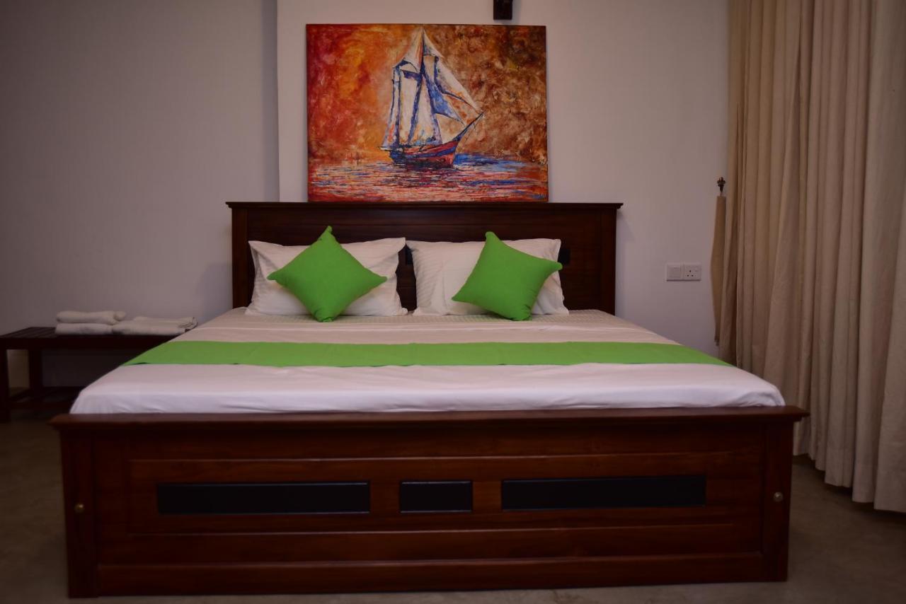 Lily Holiday Apartments Hikkaduwa Kültér fotó