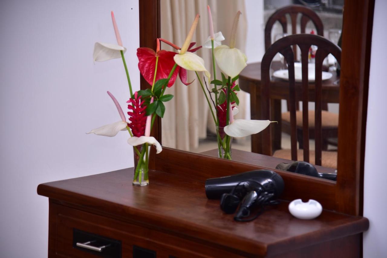 Lily Holiday Apartments Hikkaduwa Kültér fotó